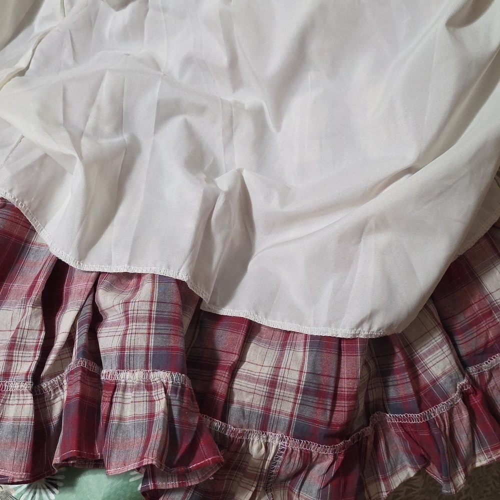Elegant Plaid Maxi Skirt - Red and White - Picture 3 of 4